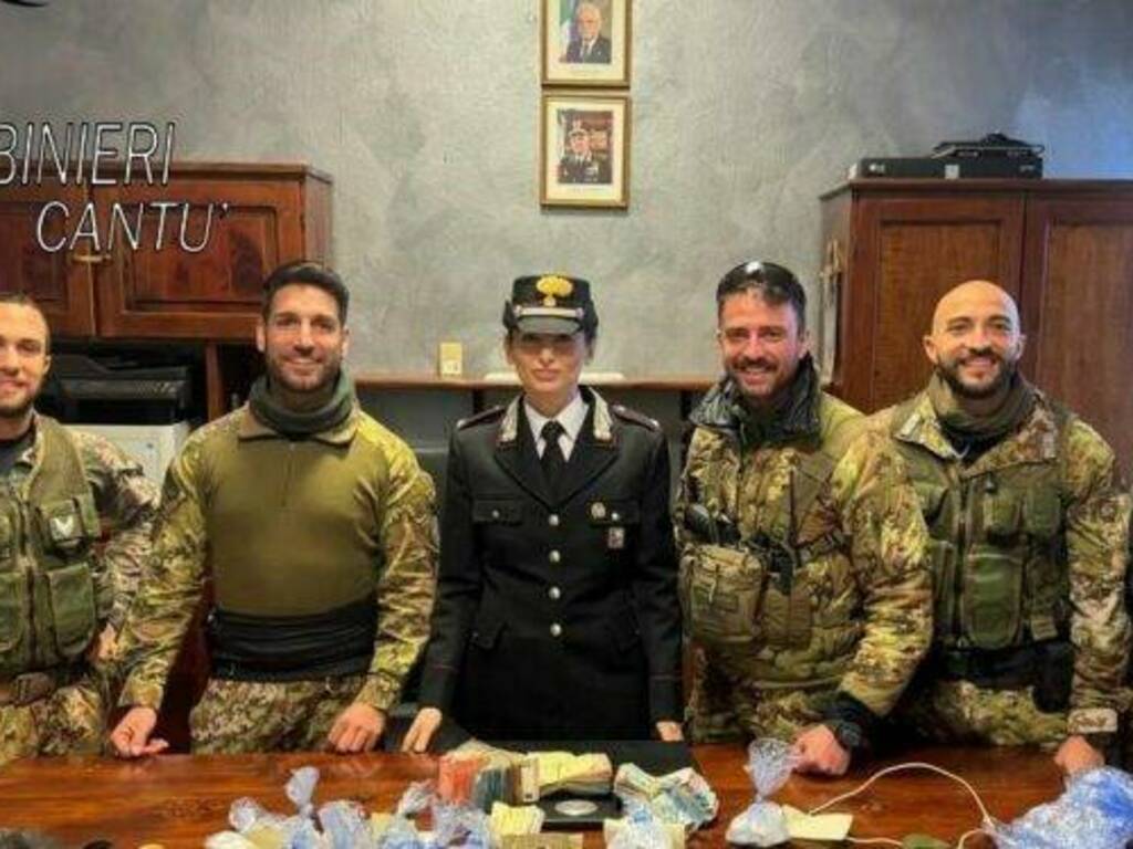 droga spaccio nei boschi di arosio carabinieri e cacciatori droga sequestrata