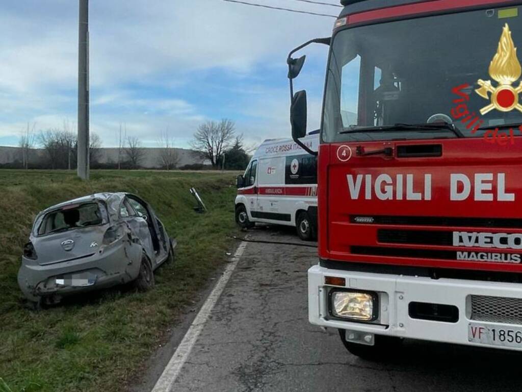 malore alla guida incidente Bregnano