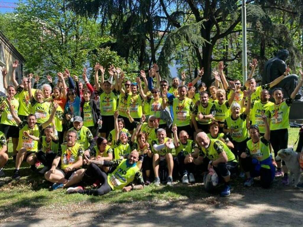 Milano Marathon associazione Tra capo e collo